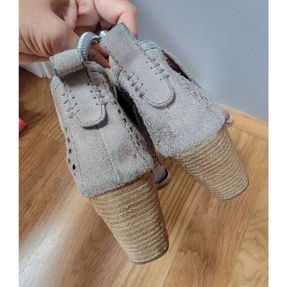 Jeffery C Western Rosalee Suede Bootie 7 - Picture 7 of 8